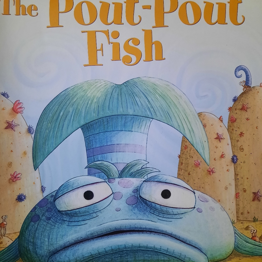 Assorted book bundle - Picture 5 of 8